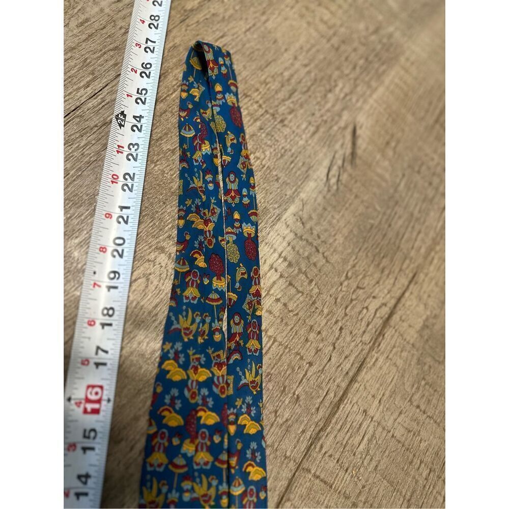 Beautiful Bally 100% silk Necktie - Picture 5 of 6